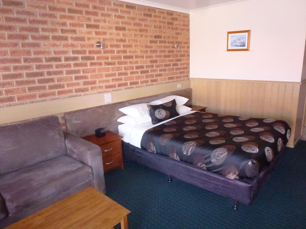 Colonial Motor Inn Bairnsdale Golden Chain Property Buitenkant foto