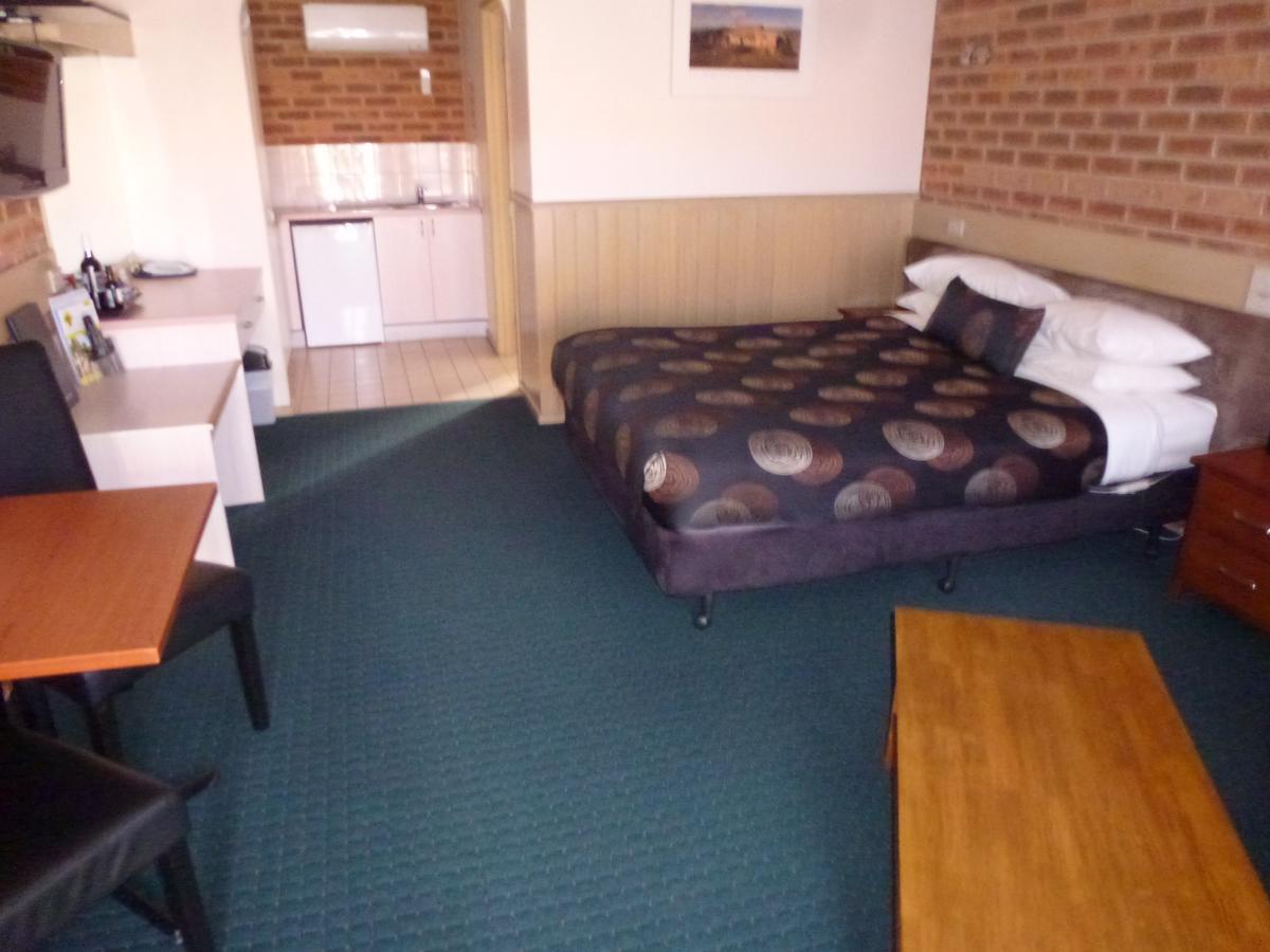 Colonial Motor Inn Bairnsdale Golden Chain Property Buitenkant foto