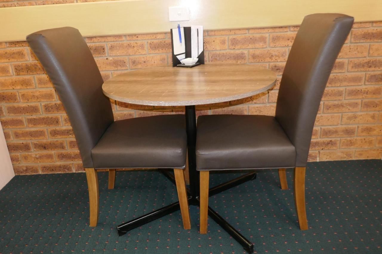 Colonial Motor Inn Bairnsdale Golden Chain Property Buitenkant foto